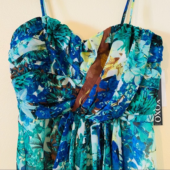 NWT XOXO Floral Dress 11/12 - Picture 5 of 5